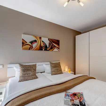 Residenz Am Balmer - Bs 18h Mit Wellnessbereich شقة *